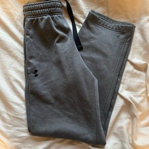 gray under armour wide leg sweatpants (size small)